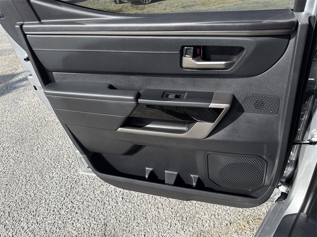 Used 2024 Toyota Tundra Limited image 33