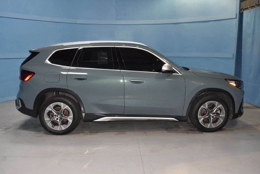 Used 2023 BMW X1 xDrive28i w/ Convenience Package AWD/4WD image 21