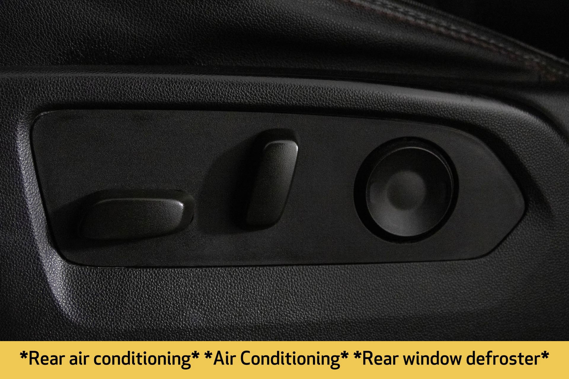 Used 2023 Chevrolet Suburban RST w/ Luxury Package image 21