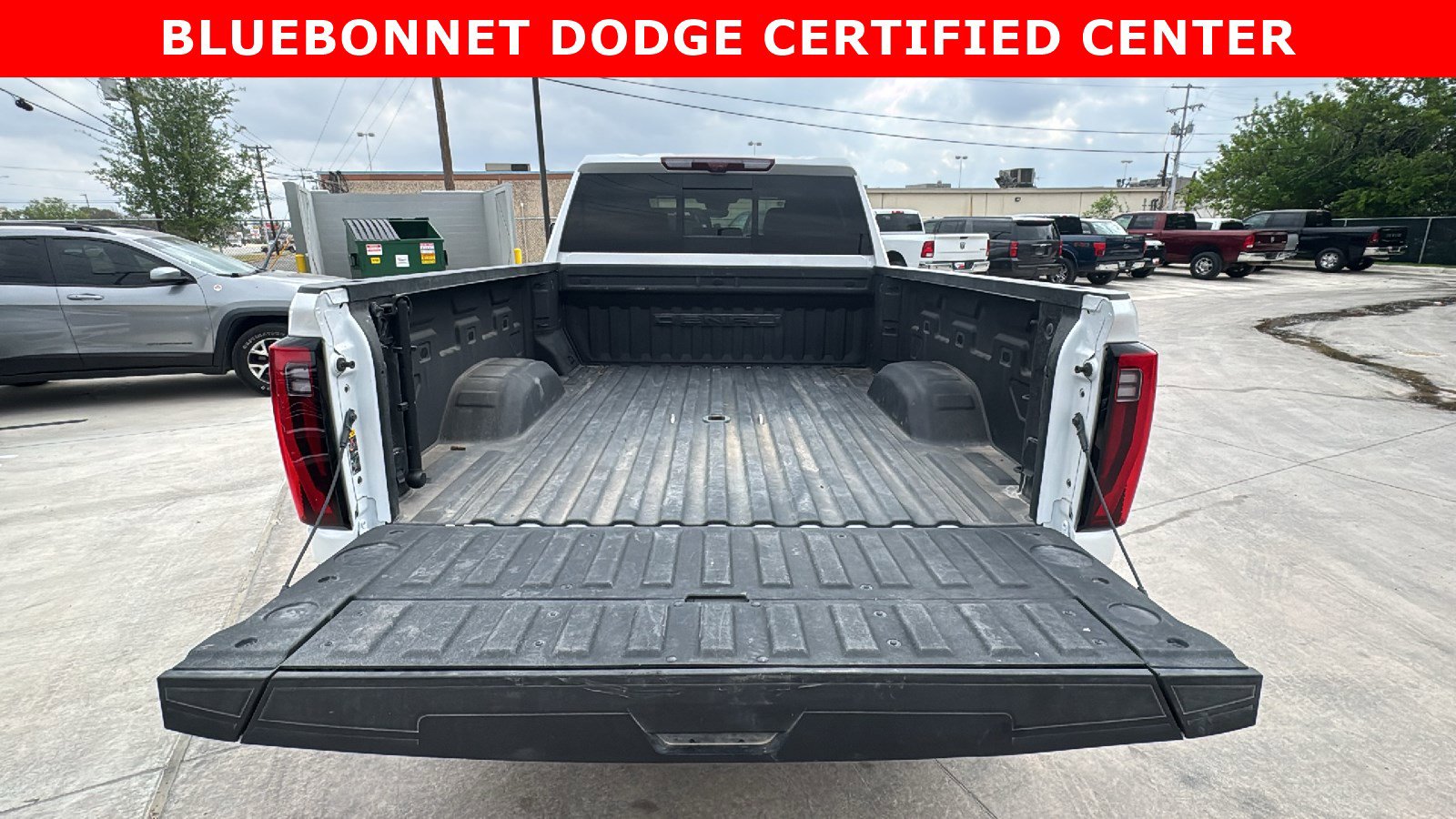 Used 2024 GMC Sierra 2500 Denali w/ Denali Reserve Package AWD/4WD image 24