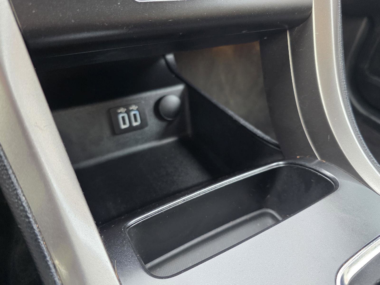 Used 2019 Ford Fusion SE image 17