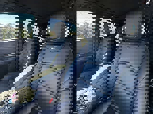 Used 2023 Cadillac XT4 Sport image 18