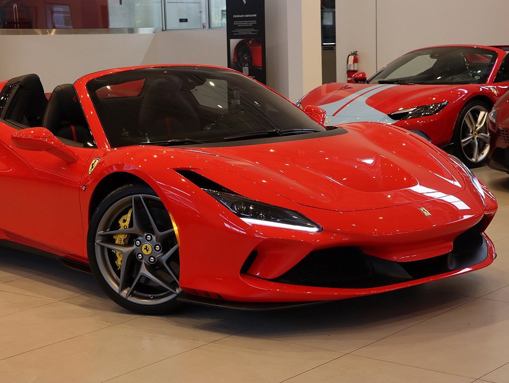 Certified 2023 Ferrari F8 Tributo image 8