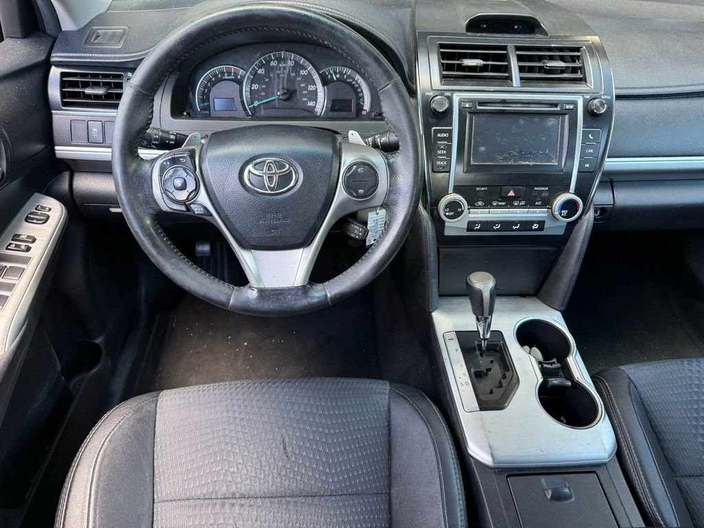 Used 2016 Toyota Camry SE FWD image 10