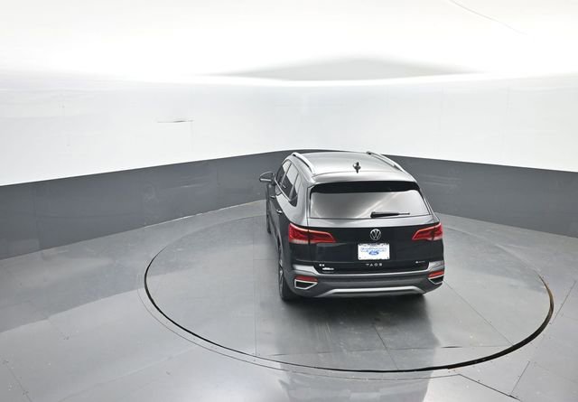 Used 2022 Volkswagen Taos SE image 25