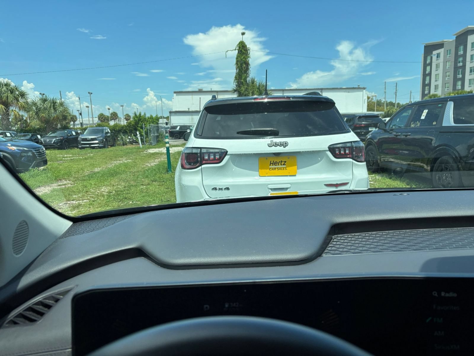 Used 2026 Kia Carnival FWD image 14