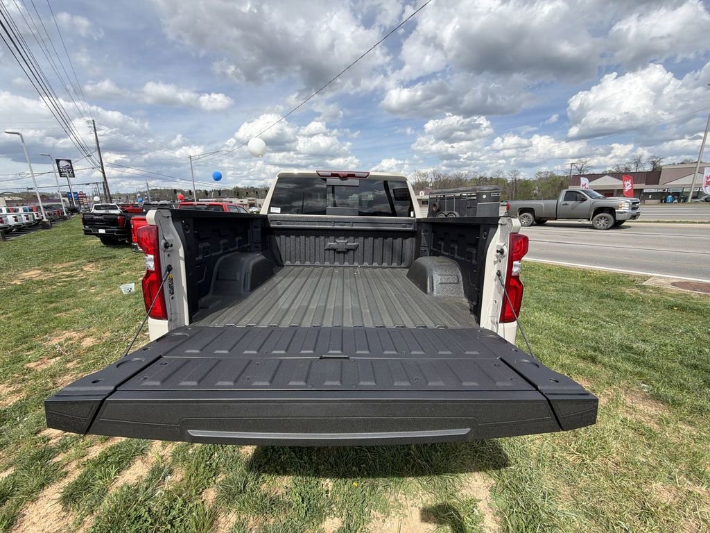 New 2026 Chevrolet Silverado 1500 ZR2 w/ LPO, Dark Essentials Package image 30