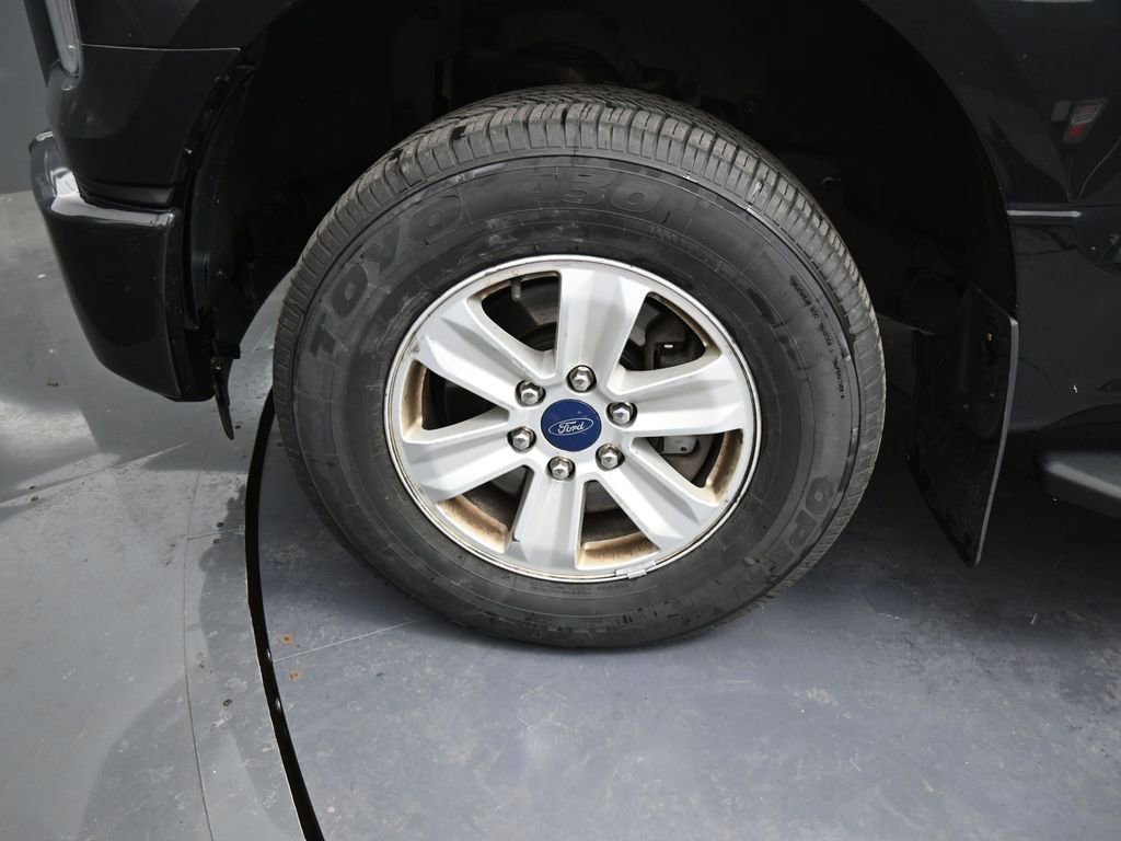 Used 2015 Ford F150 XL w/ Equipment Group 101A Mid AWD/4WD image 11