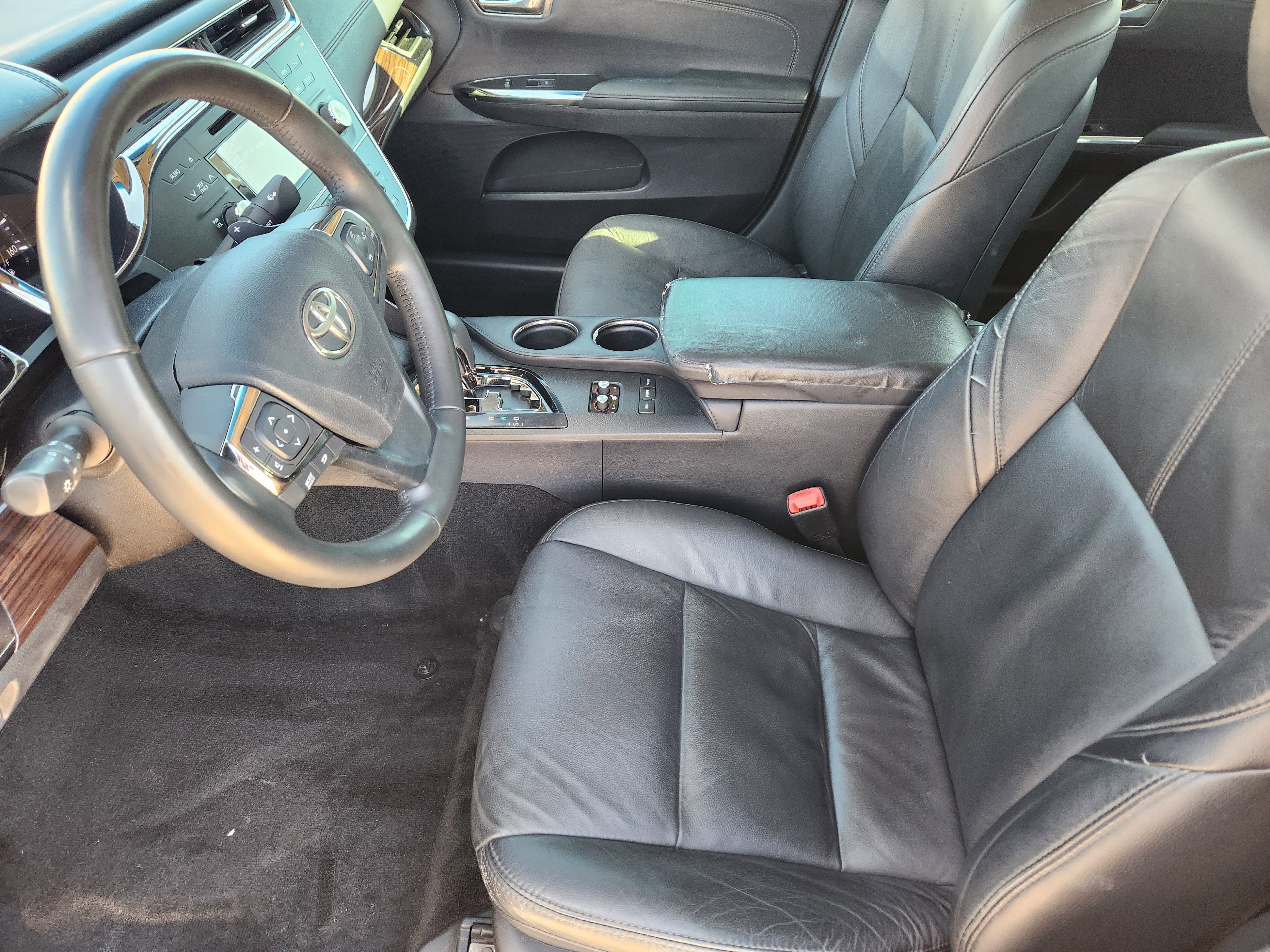 Used 2013 Toyota Avalon XLE image 13