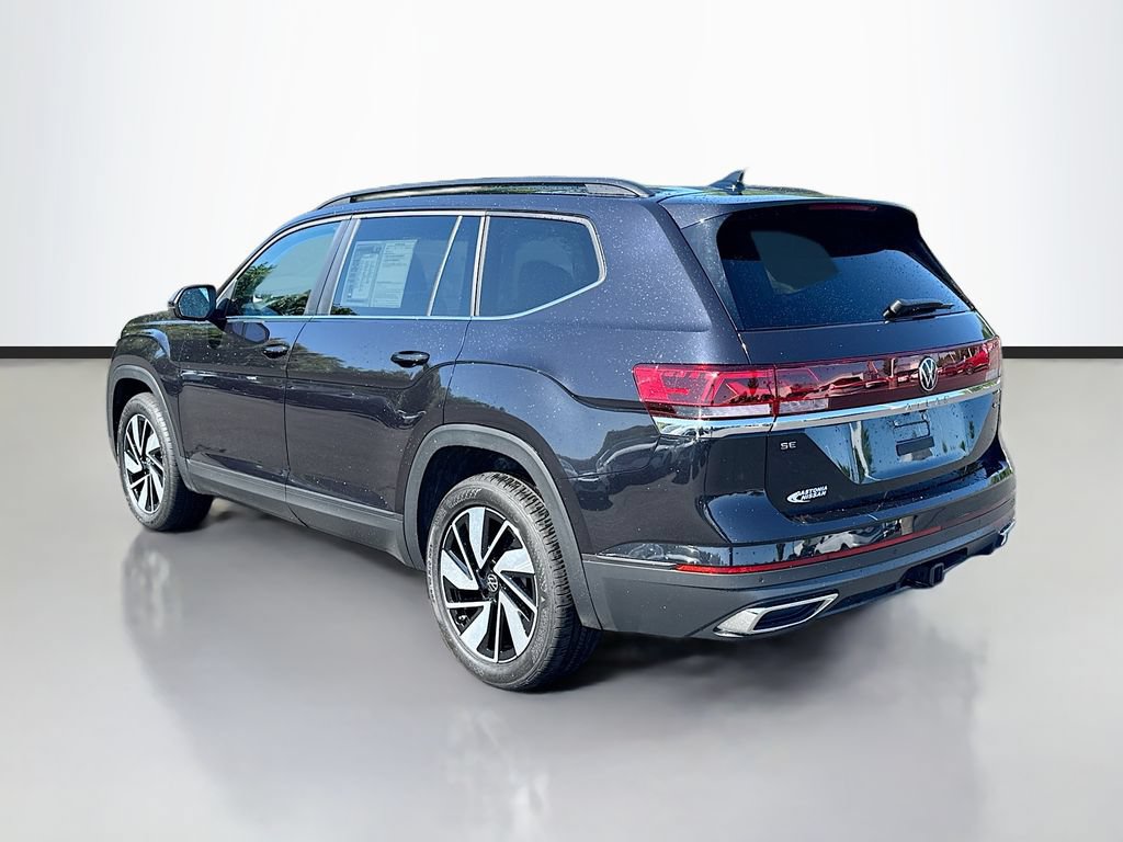 Used 2025 Volkswagen Atlas SE AWD/4WD image 6