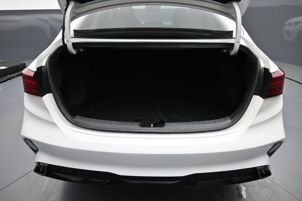 Certified 2024 Kia Forte GT-Line FWD image 21