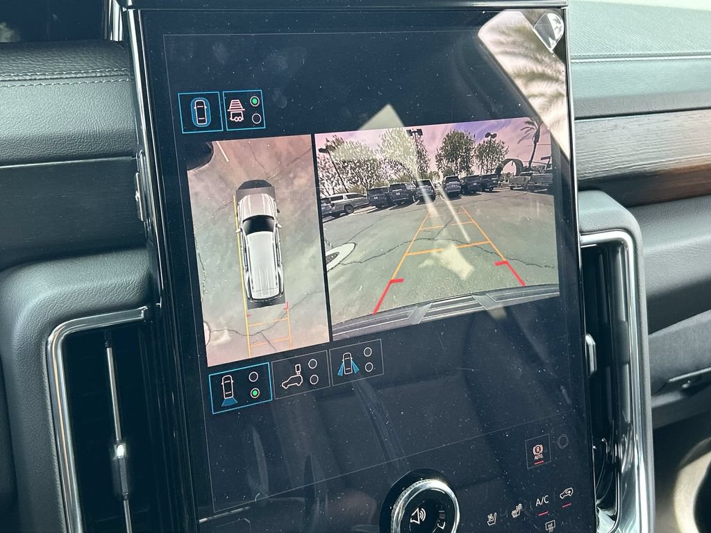 New 2026 GMC Yukon Denali w/ Sun & Power Step Package AWD/4WD image 15
