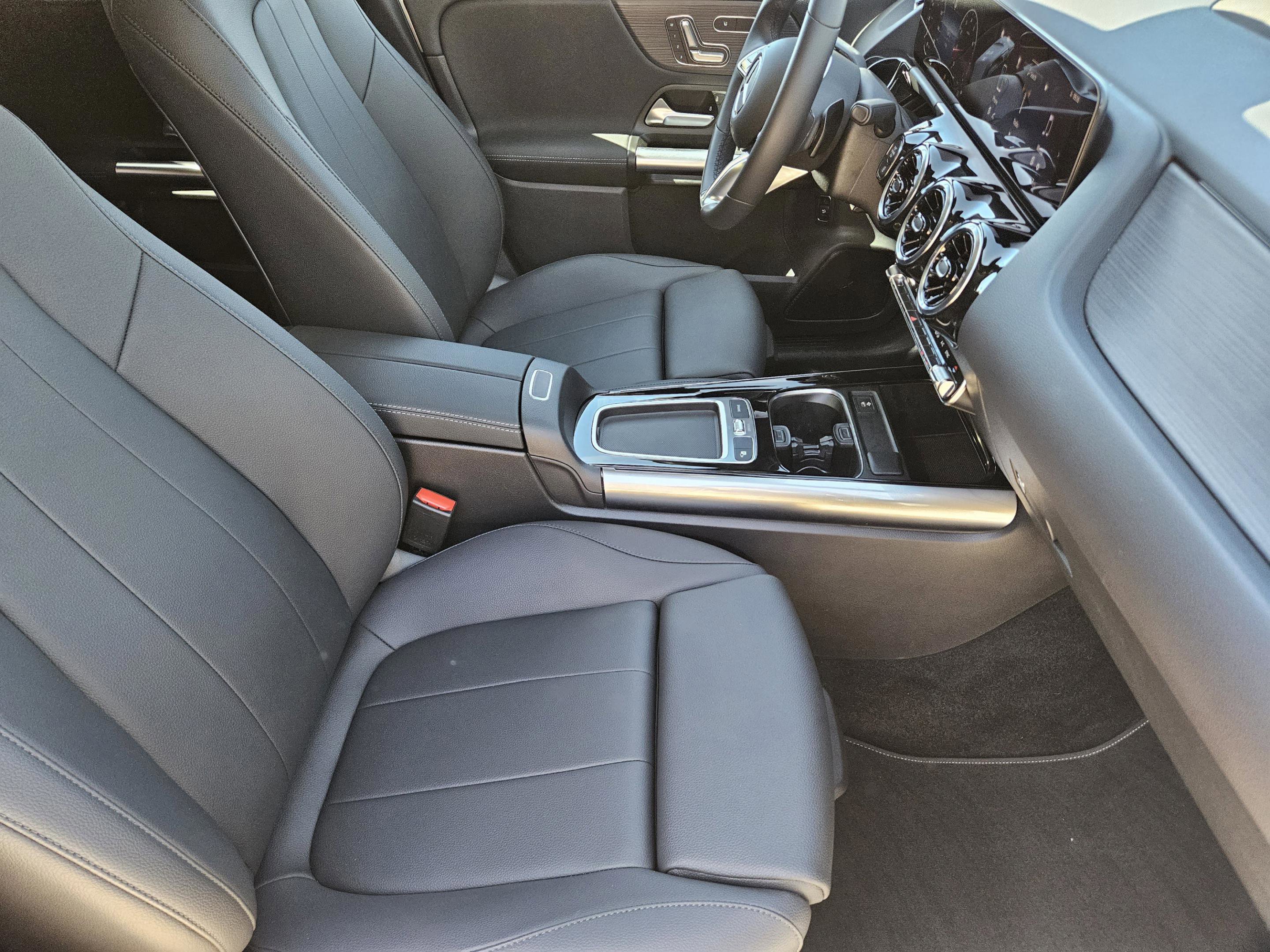 Certified 2026 Mercedes-Benz GLA 250 image 6