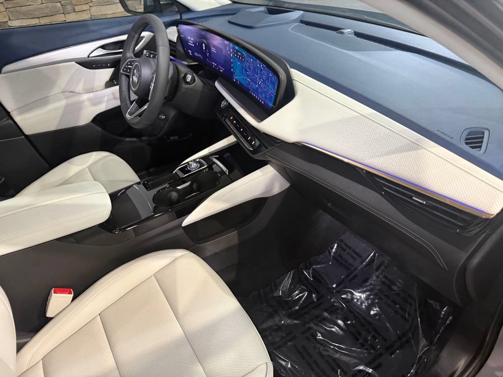 Used 2024 Buick Envision Avenir AWD/4WD image 29