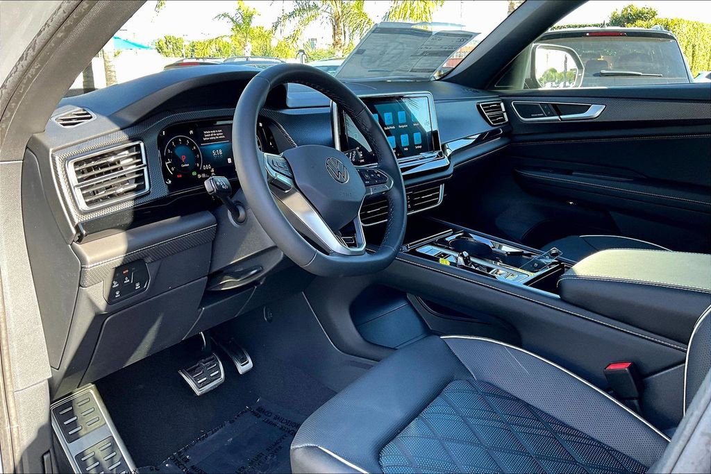 New 2026 Volkswagen Atlas Cross Sport SEL Premium R-Line AWD/4WD image 8