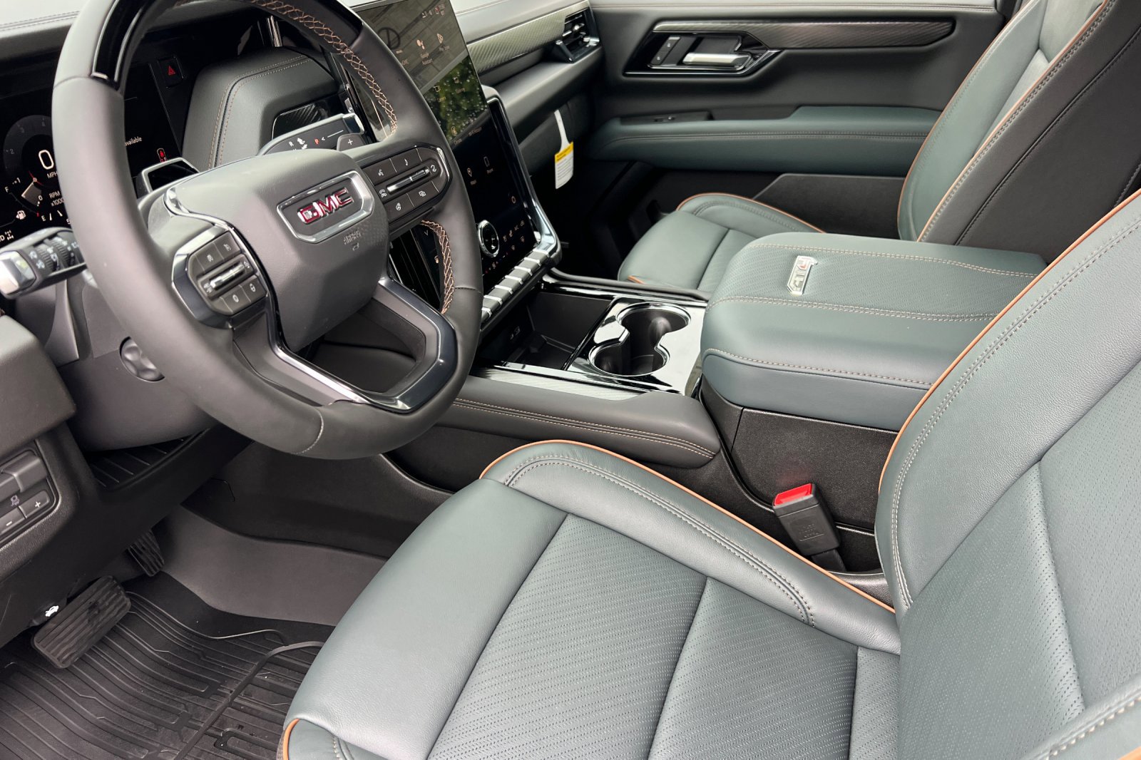 New 2026 GMC Yukon AT4 image 11