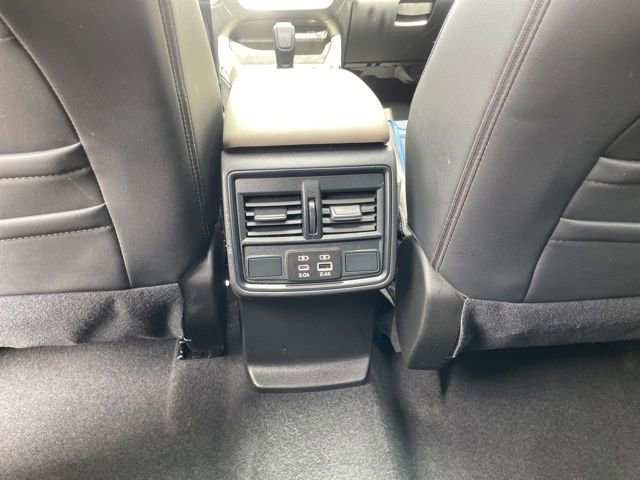 Used 2025 Subaru Forester Premium image 26