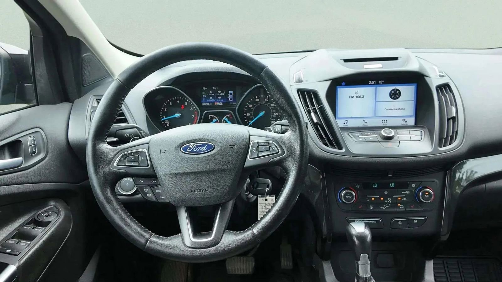 Used 2017 Ford Escape SE w/ Equipment Group 201A image 11