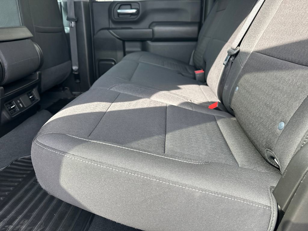 Used 2025 Chevrolet Silverado 2500 Custom w/ Custom Value Package image 21