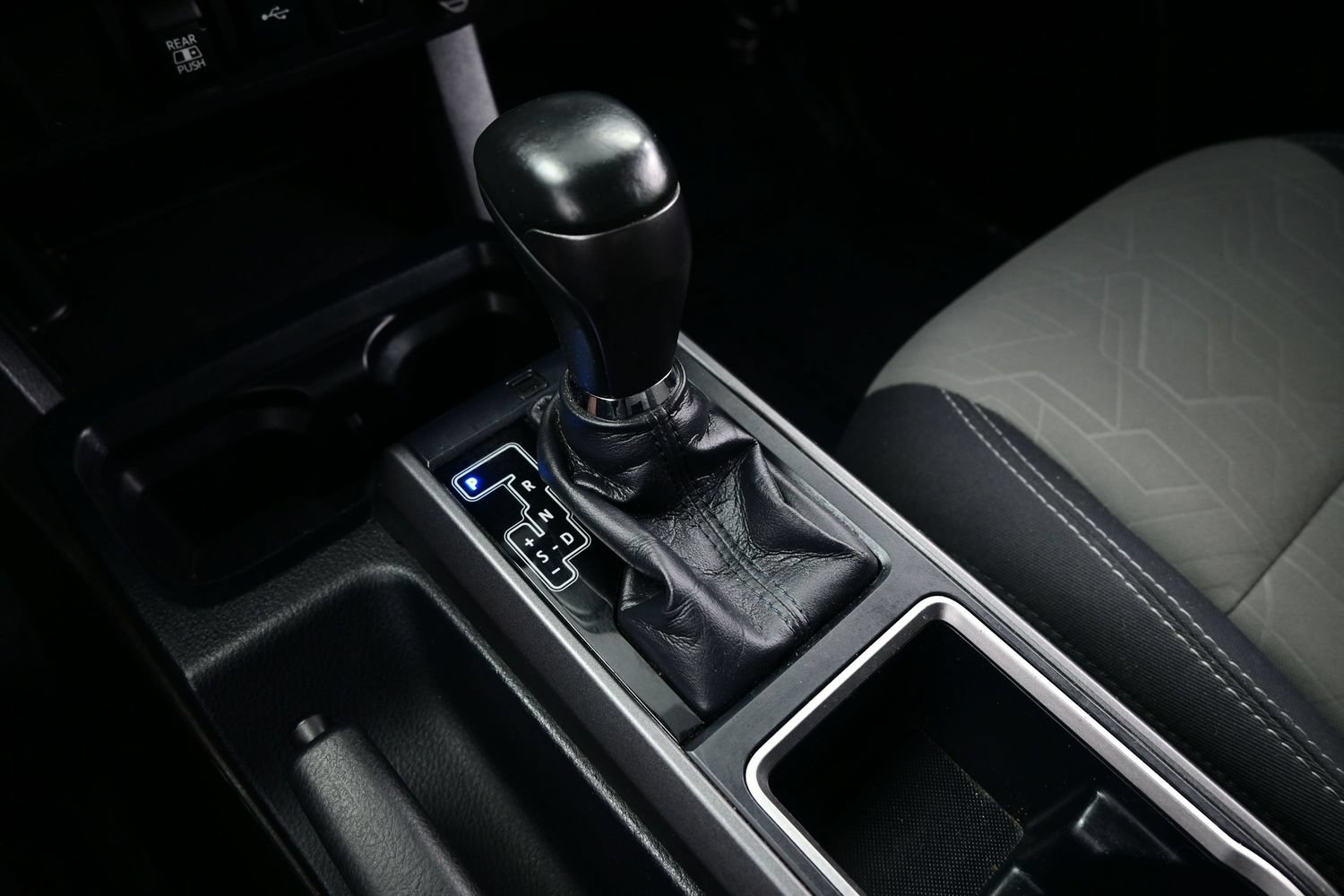 Used 2020 Toyota Tacoma TRD Off-Road AWD/4WD image 21