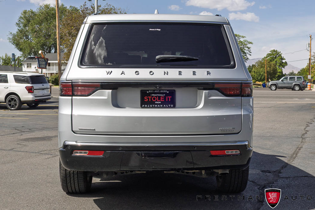 Used 2022 Jeep Wagoneer Series III AWD/4WD image 18