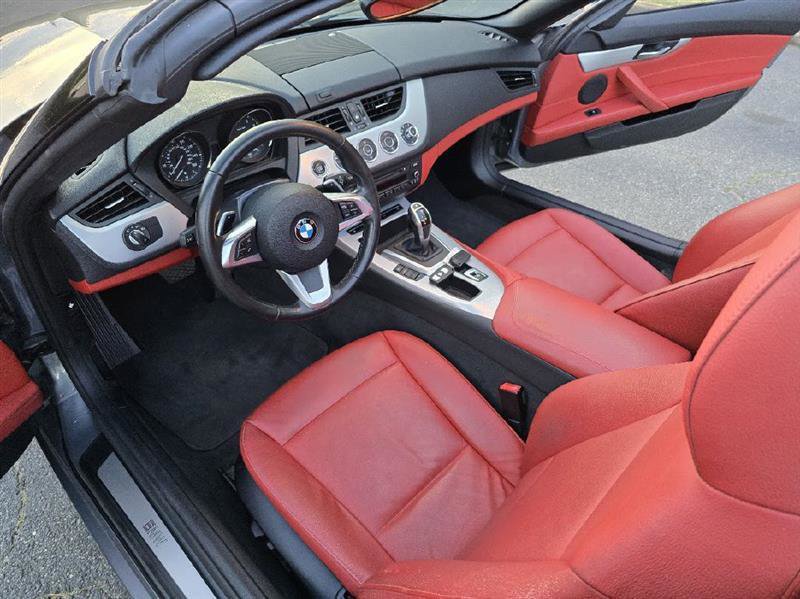 Used 2012 BMW Z4 sDrive35i image 28