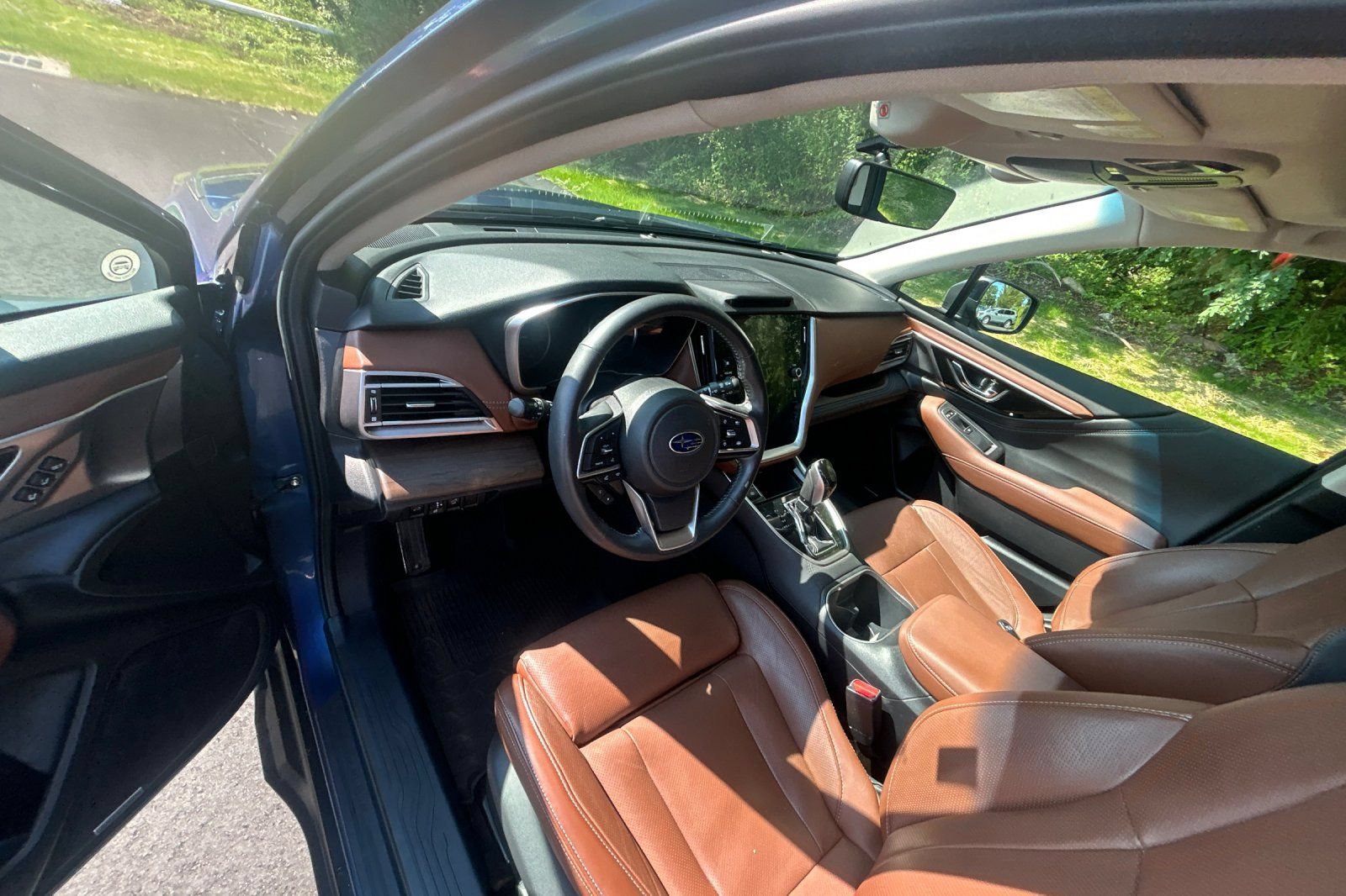 Used 2021 Subaru Outback Touring AWD/4WD image 9