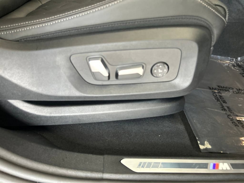 Used 2026 BMW X6 xDrive40i AWD/4WD image 27