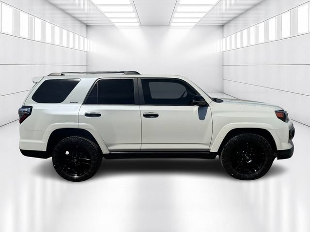 Used 2021 Toyota 4Runner Nightshade AWD/4WD image 4
