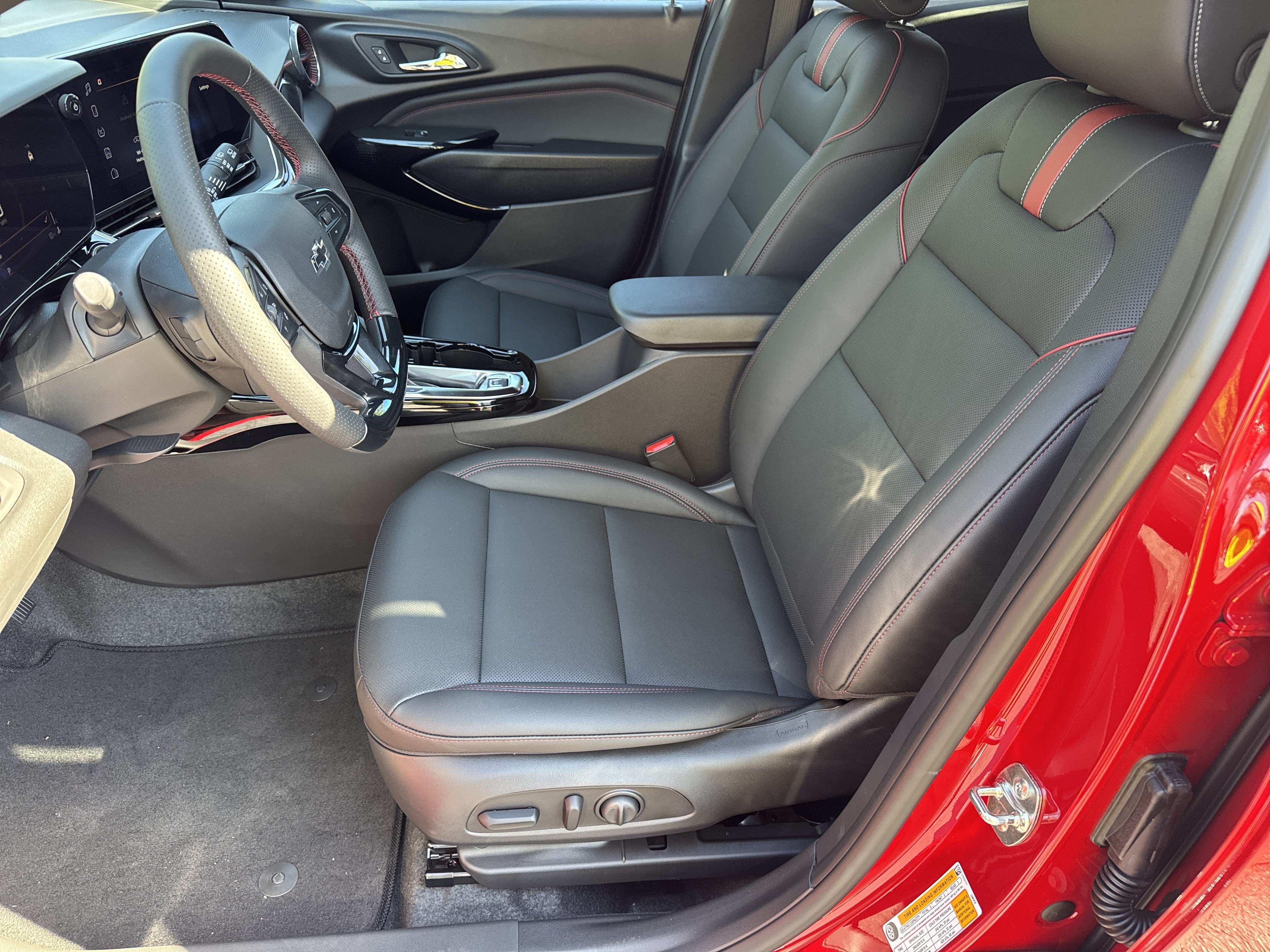New 2026 Chevrolet Trax RS w/ Driver Confidence Package FWD image 9