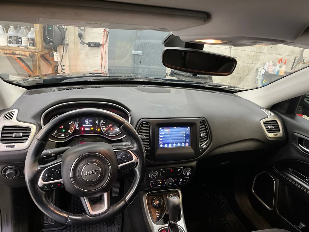 Used 2021 Jeep Compass Sport w/ Cold Weather Group AWD/4WD image 22