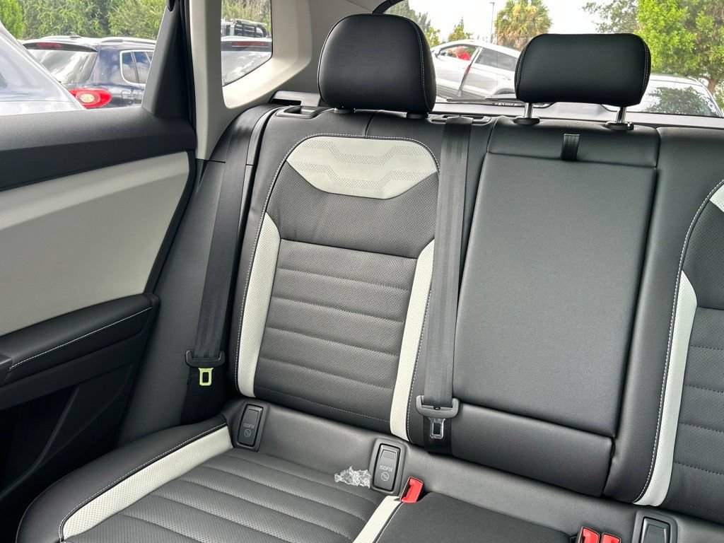 New 2026 Volkswagen Taos SEL AWD/4WD image 12