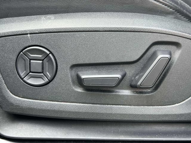 Used 2025 Audi Q3 2.0T Premium AWD/4WD image 24