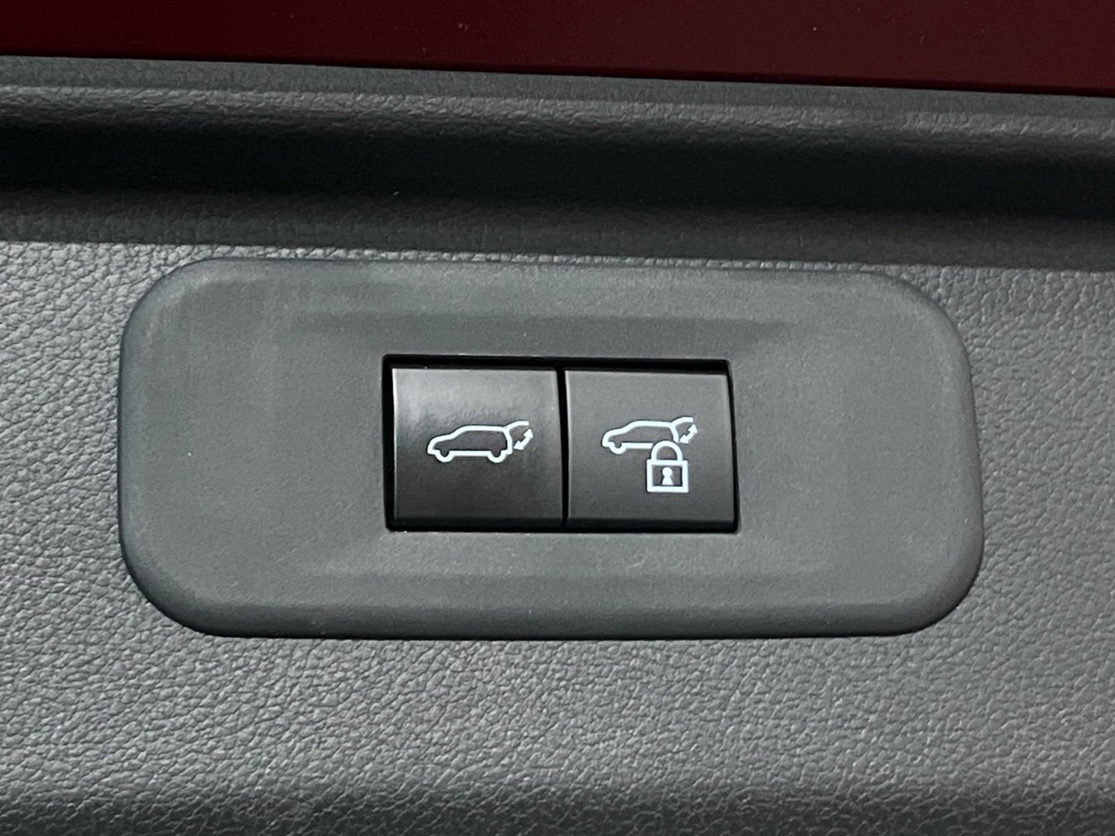 Used 2024 Toyota Grand Highlander AWD Hybrid image 11