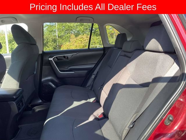 Used 2022 Toyota RAV4 LE FWD image 16
