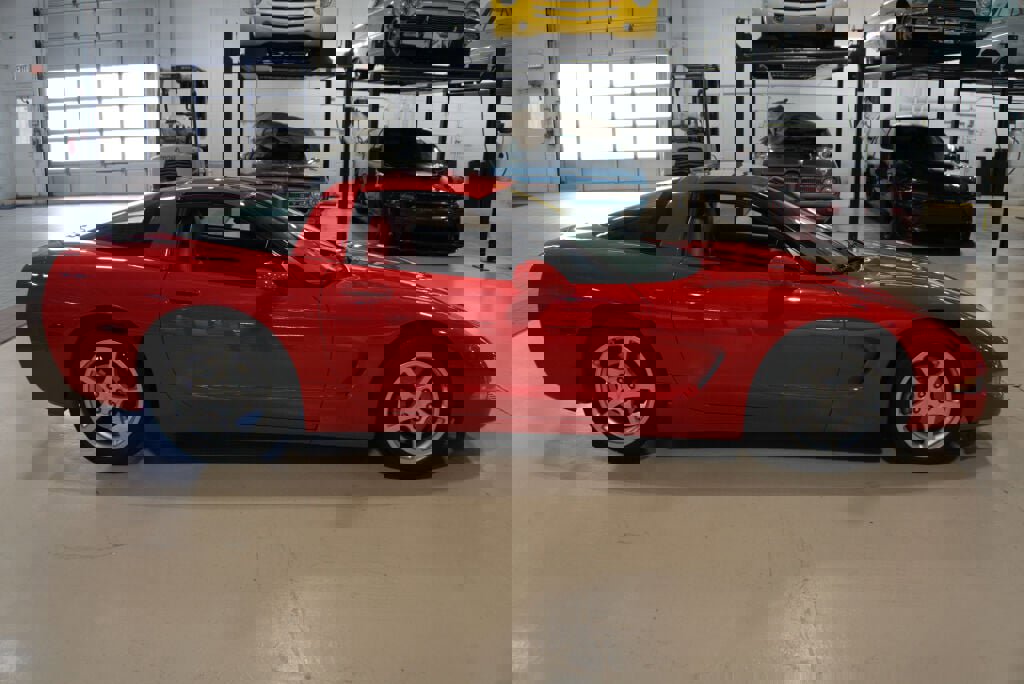 Used 2000 Chevrolet Corvette Coupe w/ Roof Pkg image 6