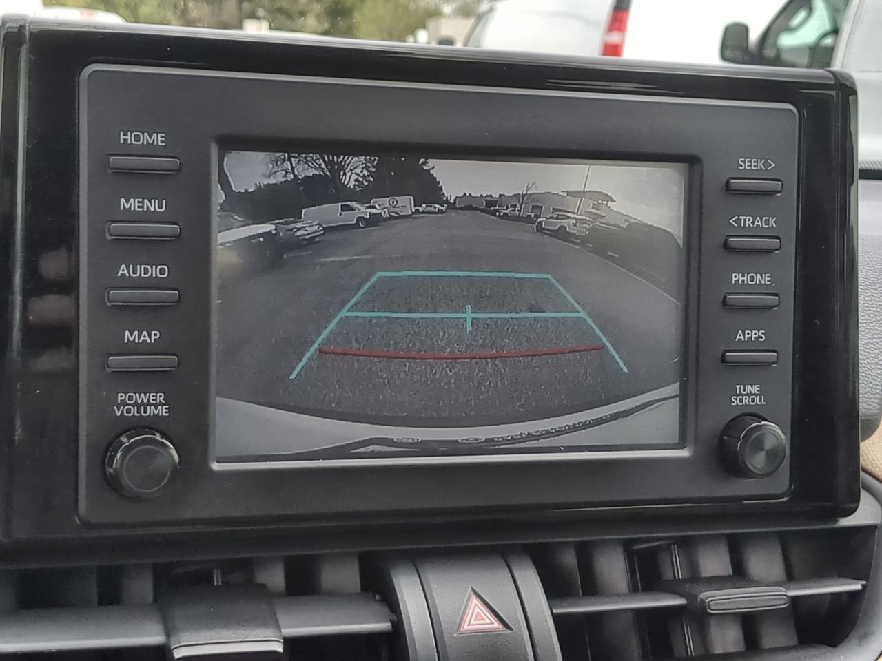 Used 2019 Toyota RAV4 LE image 14