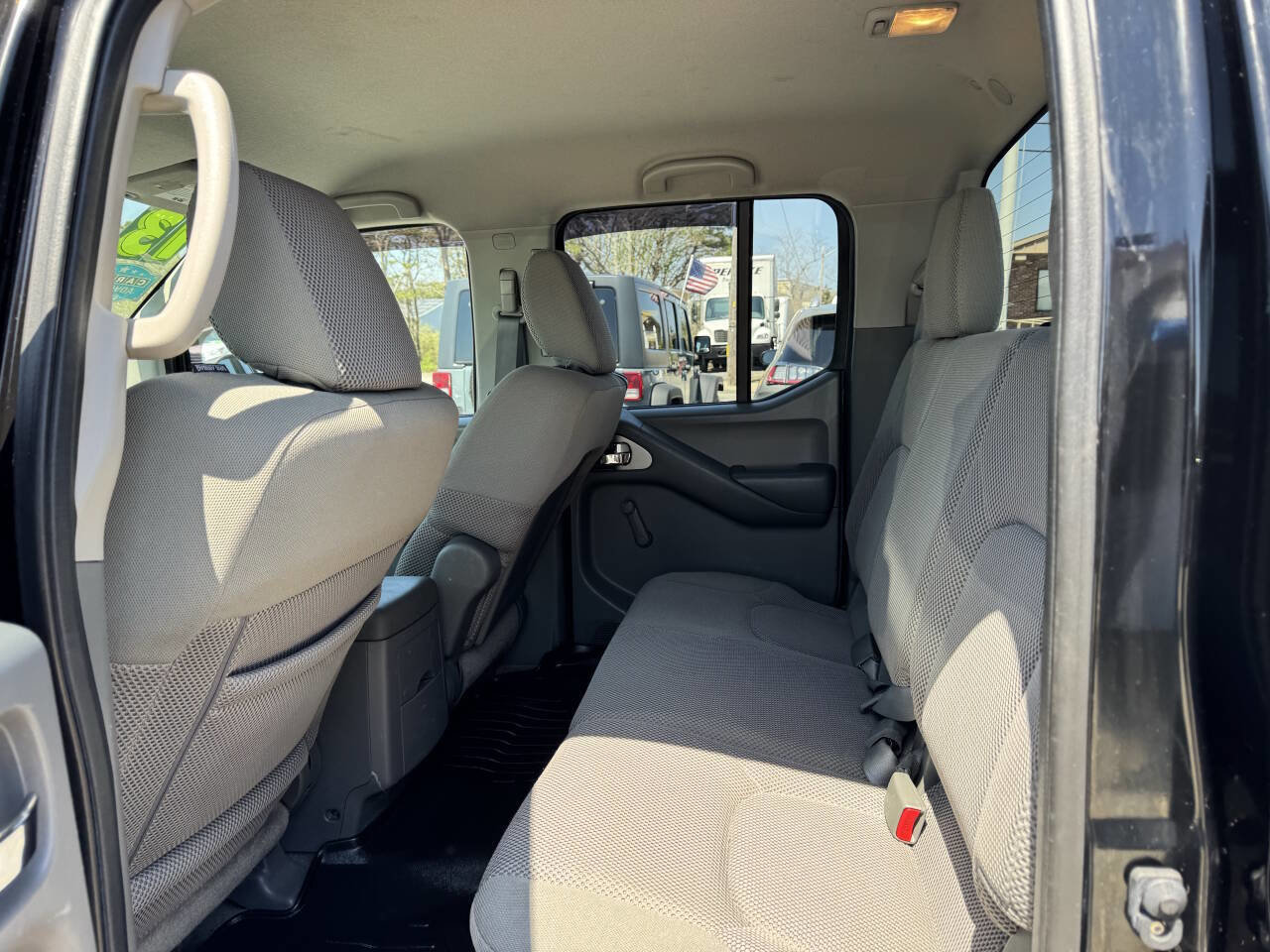 Used 2013 Nissan Frontier S AWD/4WD image 25