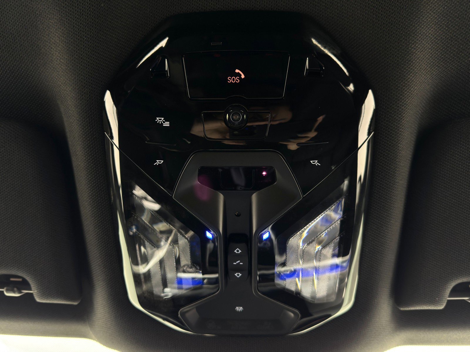 Used 2024 BMW i7 eDrive50 w/ Premium Package image 38