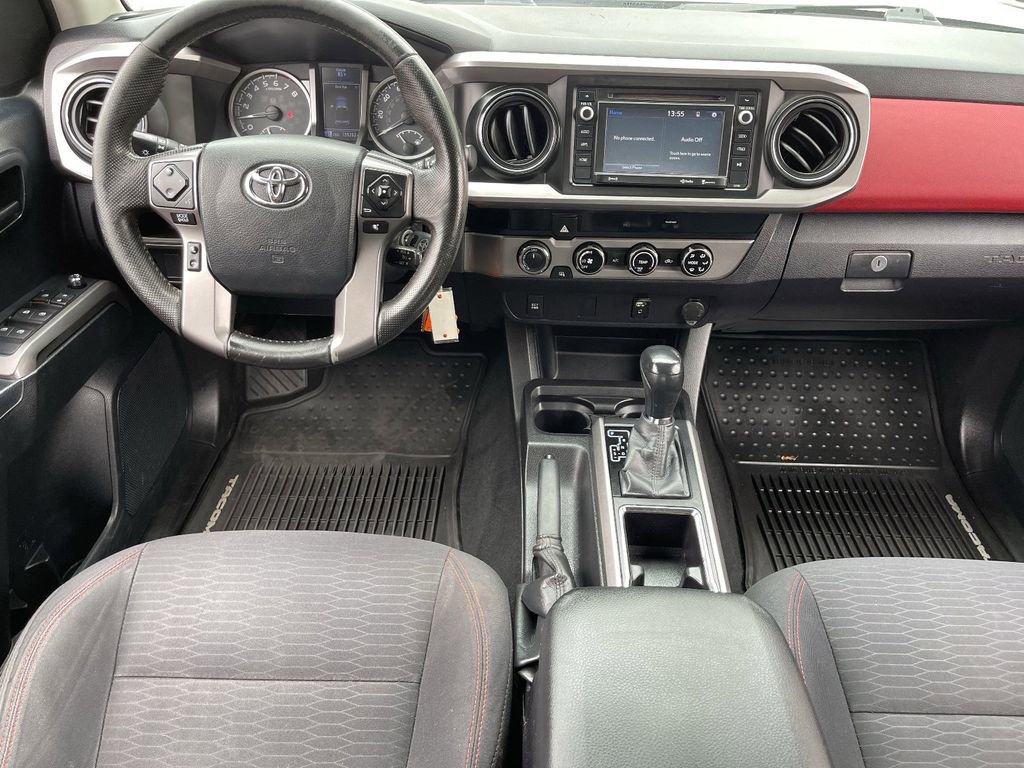 Used 2016 Toyota Tacoma SR5 w/ SR5 Appearance Package (SN) AWD/4WD image 15