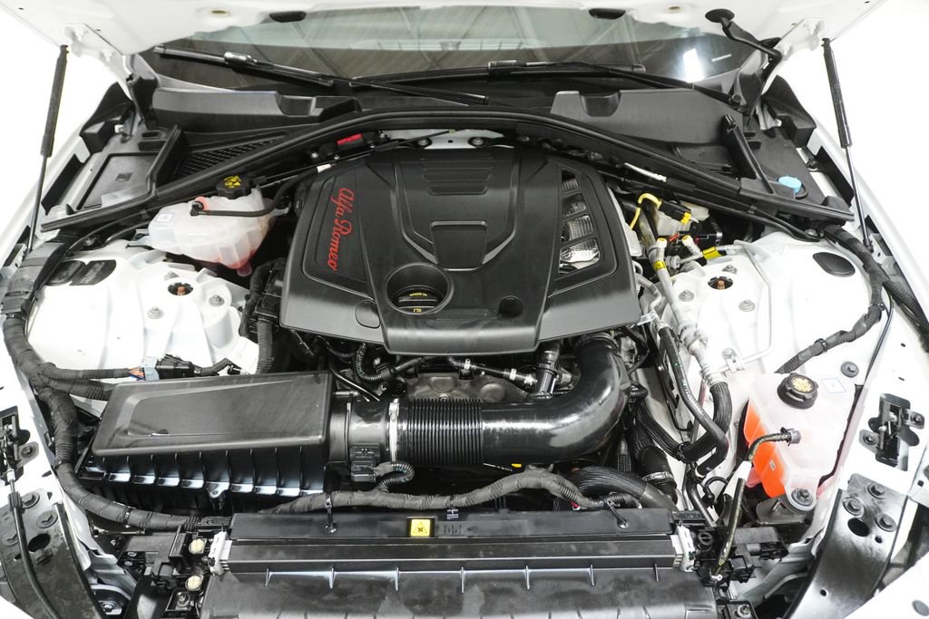 Used 2024 Alfa Romeo Giulia Ti image 5