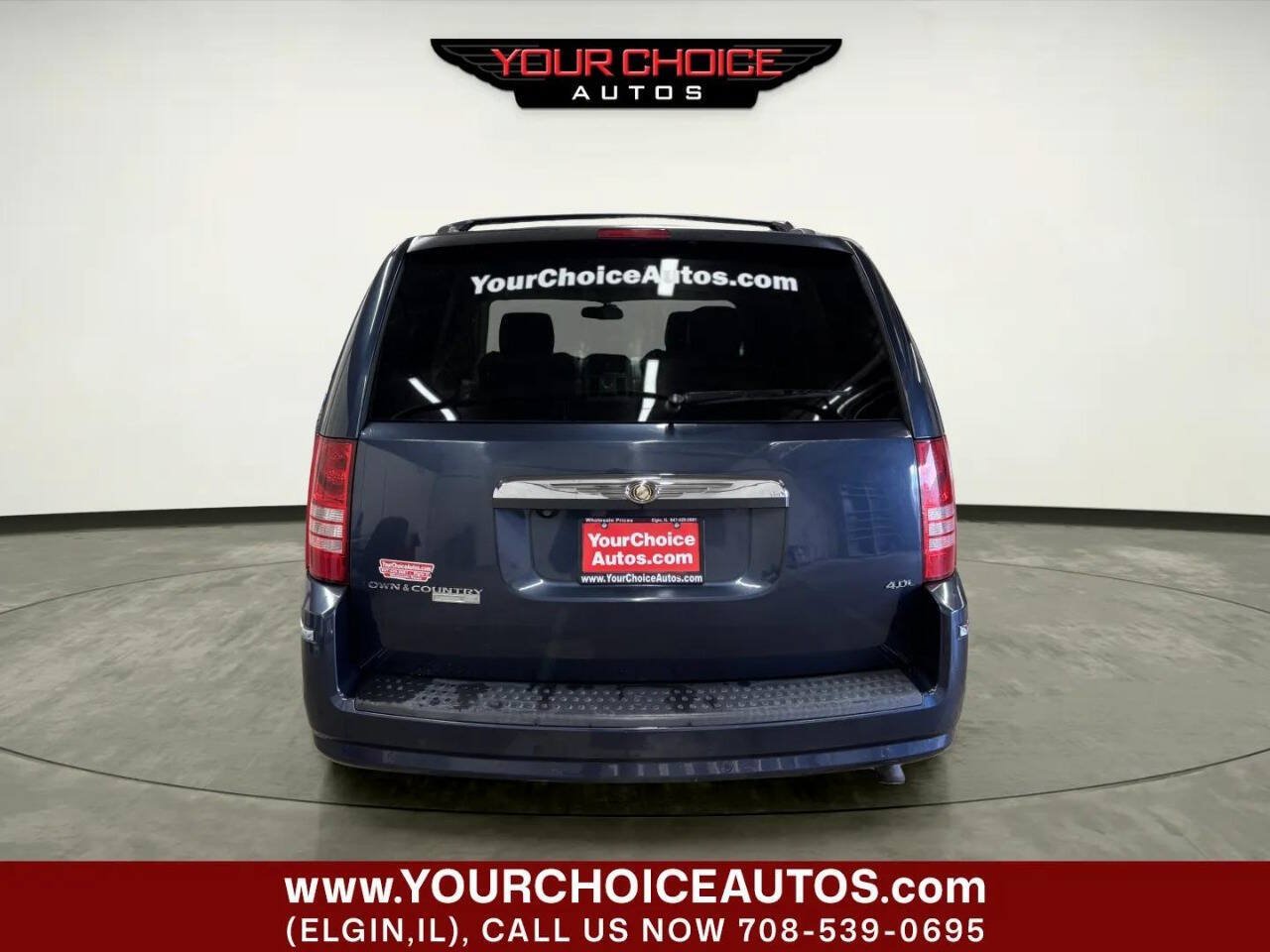 Used 2008 Chrysler Town & Country Limited w/ Trailer Tow Group FWD image 4
