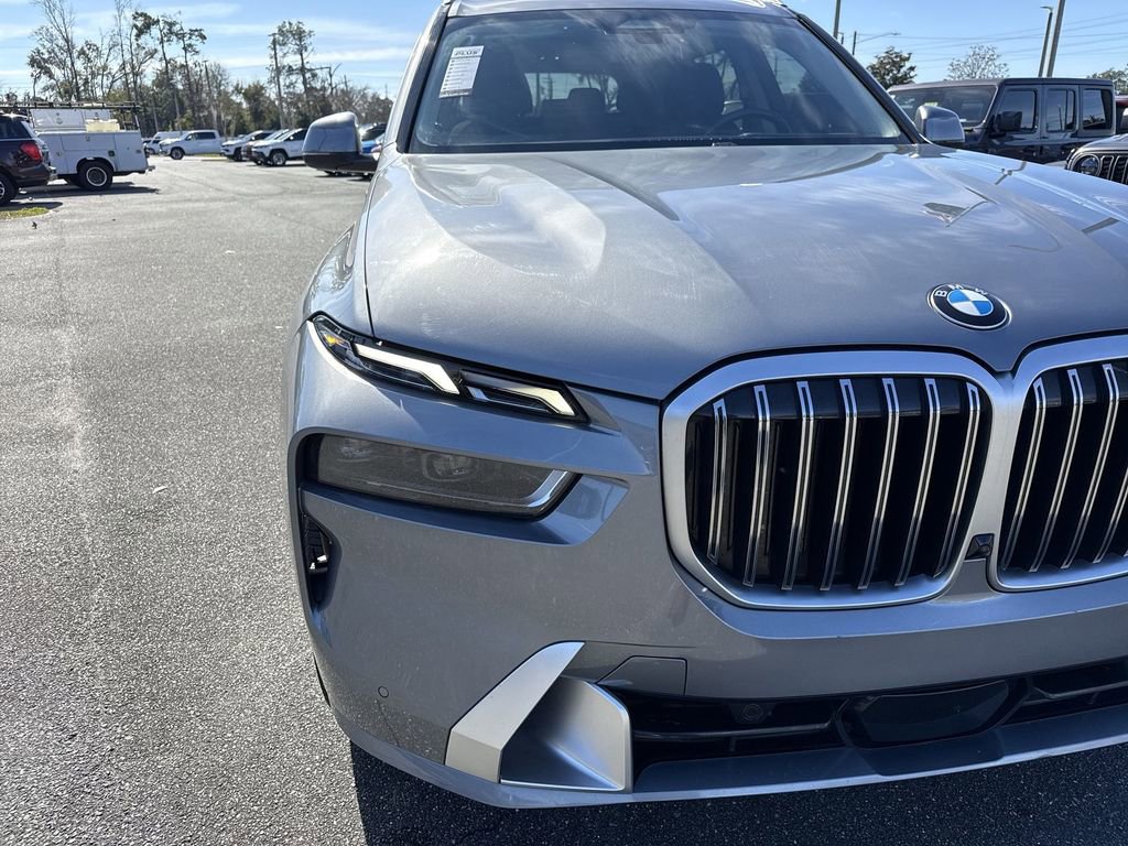 Used 2023 BMW X7 xDrive40i image 9