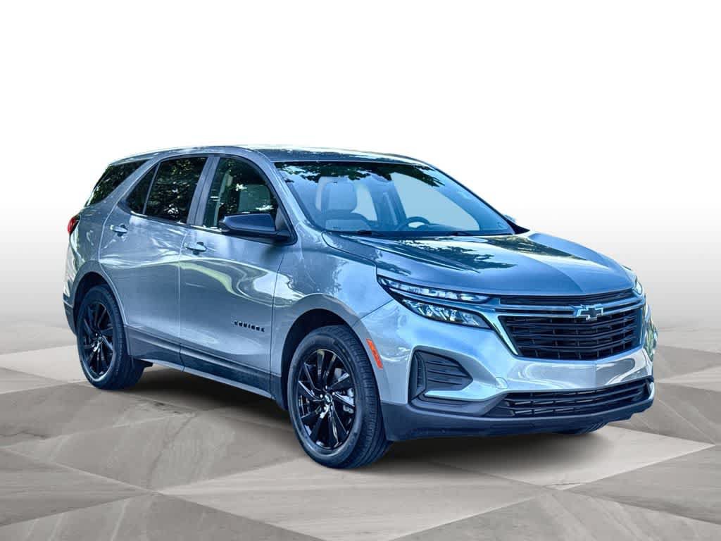 Used 2024 Chevrolet Equinox LS w/ Sport Edition FWD image 2