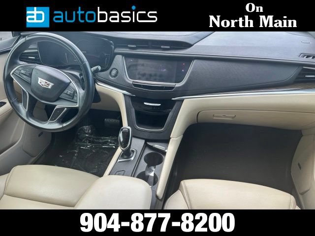 Used 2017 Cadillac XT5 FWD image 38