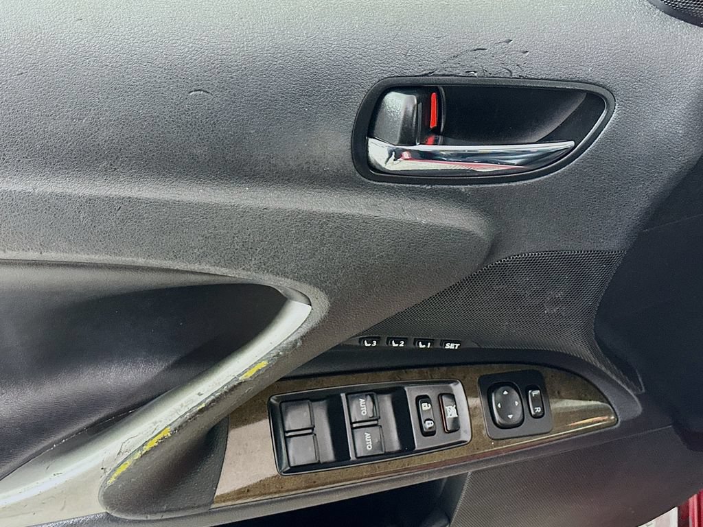 Used 2010 Lexus IS 250C RWD image 21