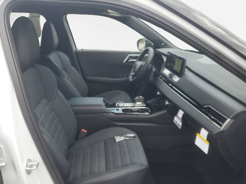 New 2026 Mitsubishi Outlander LE FWD image 26