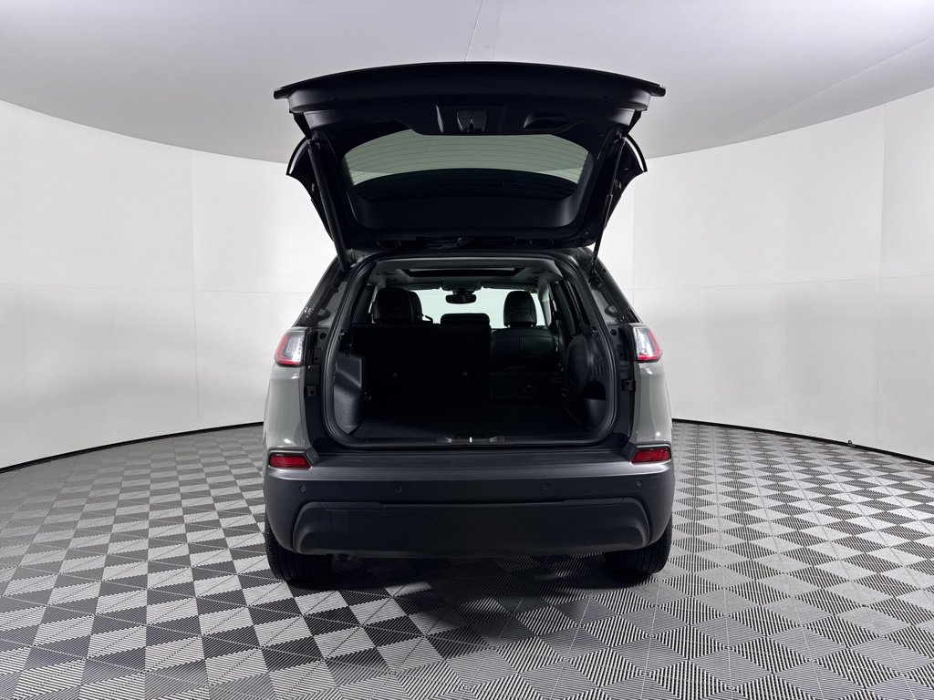 Used 2023 Jeep Cherokee Altitude Lux w/ Lux Elite Package image 7