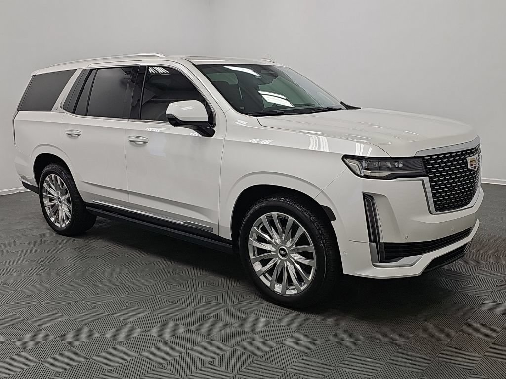 Used 2022 Cadillac Escalade Premium Luxury w/ Performance Package AWD/4WD image 3