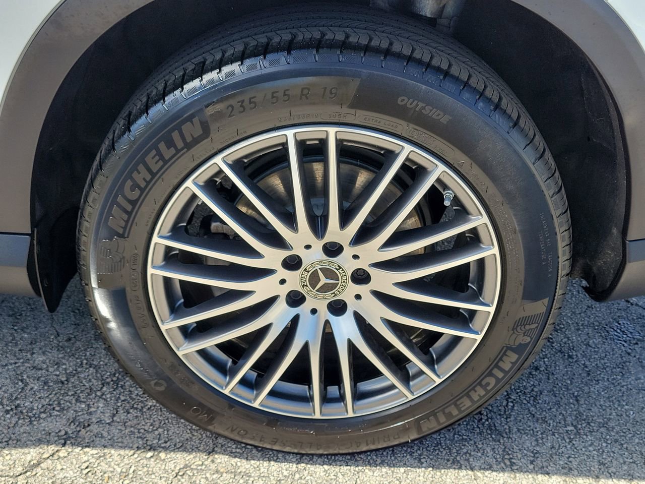 Used 2025 Mercedes-Benz GLC 300 image 10